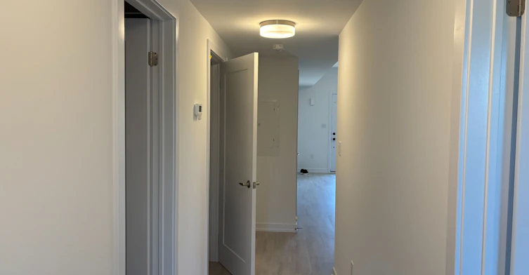 24-42 Lowes Road W, Guelph, ON, N1G 4X2 - 6