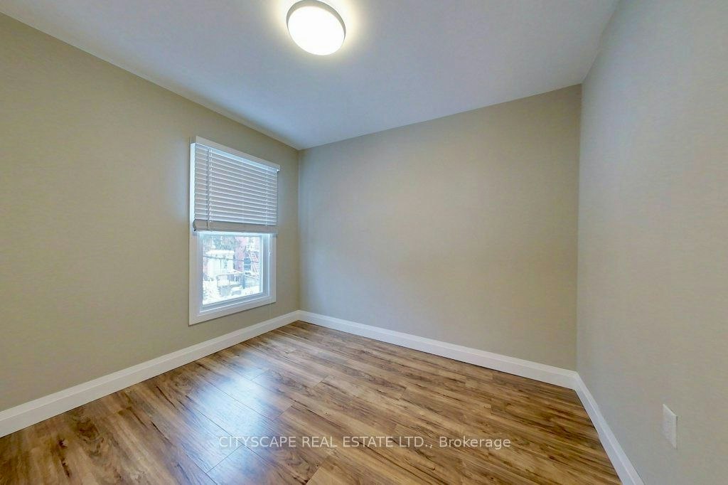 39 Holton Avenue N, Hamilton, ON, L8L 6H3 - 13