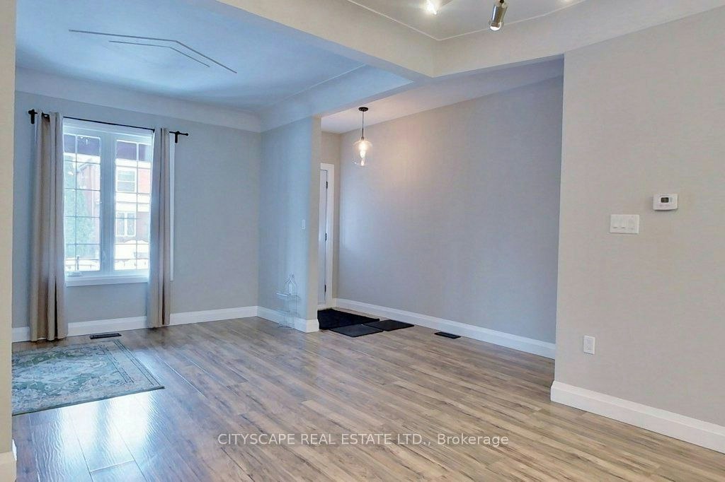 39 Holton Avenue N, Hamilton, ON, L8L 6H3 - 9
