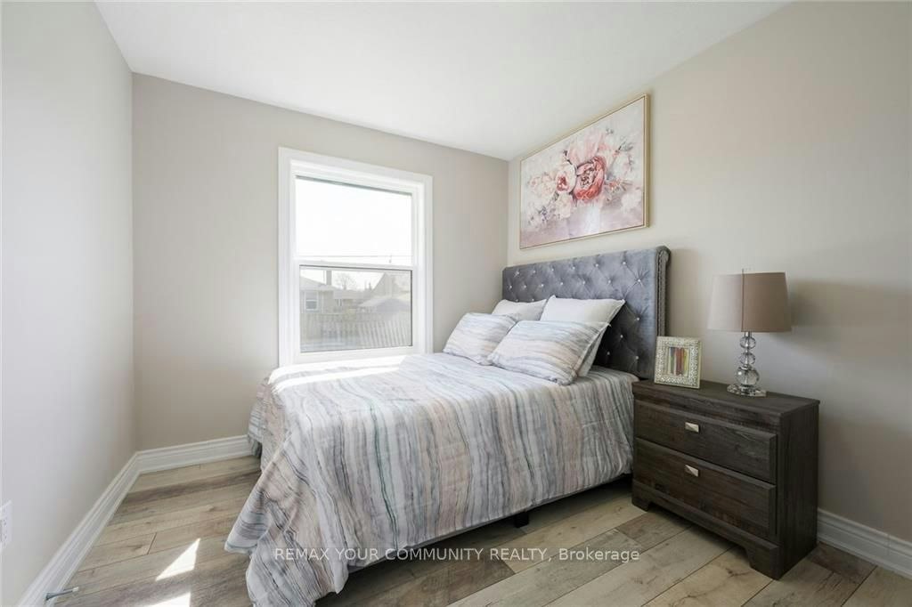 Upper-52 Elliott Avenue, Hamilton, ON, L8T 2H8 - 12