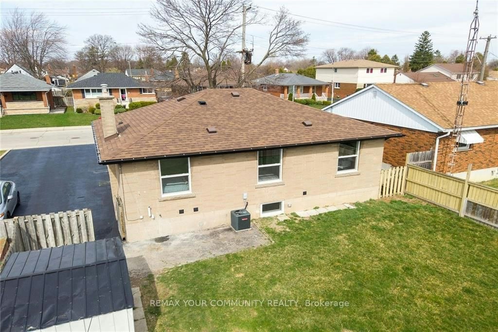 Upper-52 Elliott Avenue, Hamilton, ON, L8T 2H8 - 17