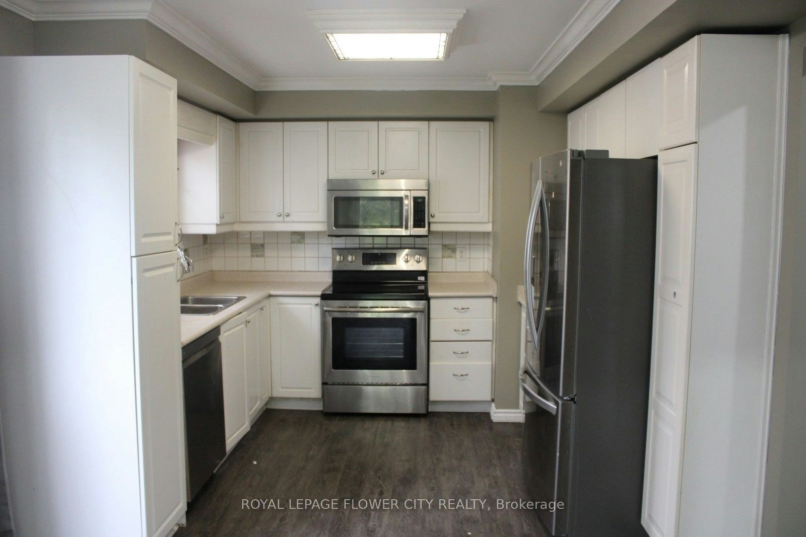 252 Simpson Crescent, London, ON, N5V 5E1 - 4