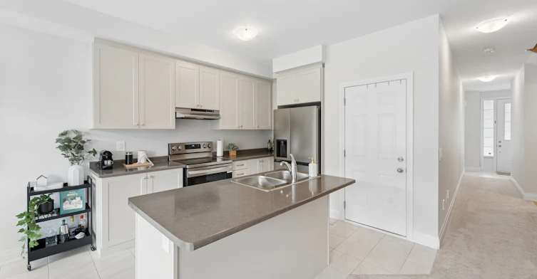 73 Butler Boulevard, Kawartha Lakes, ON, K9V 6A9 - 6