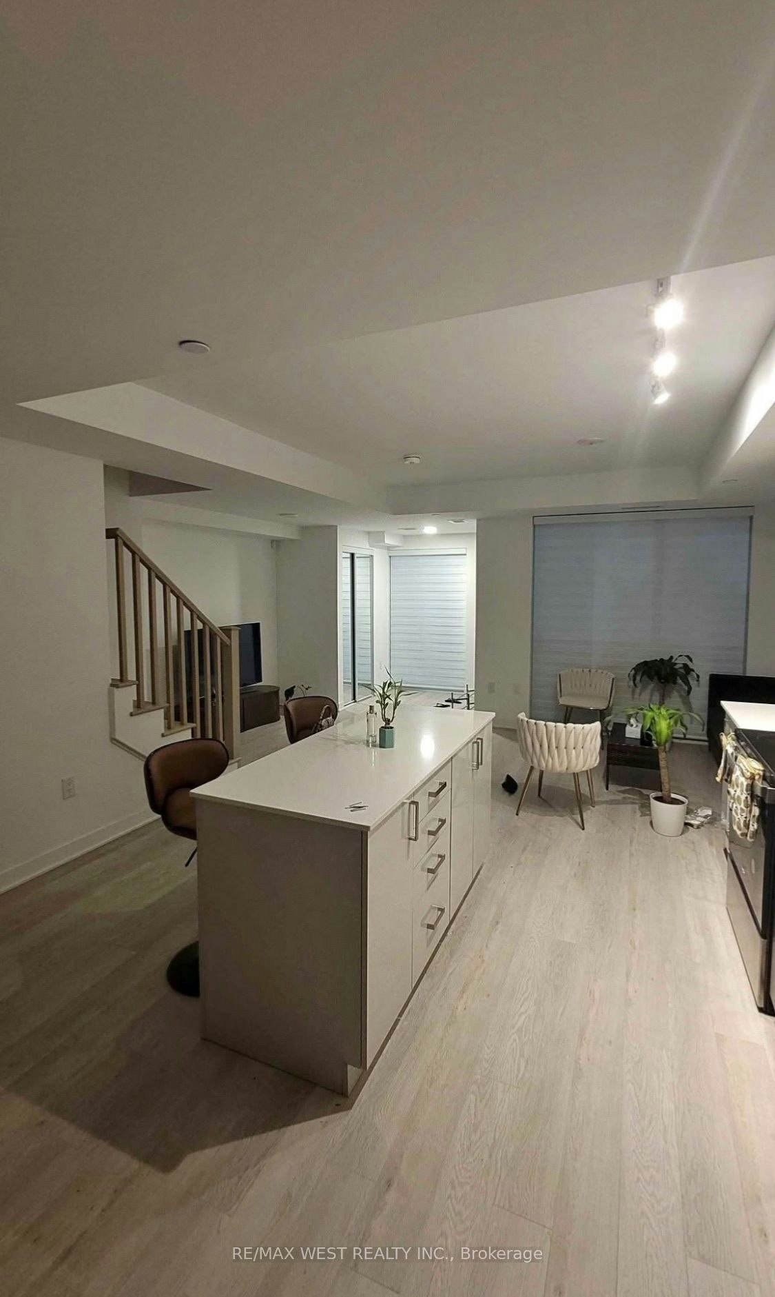 107-2782 Barton Street E, Hamilton, ON, L8E 2J8 - 2
