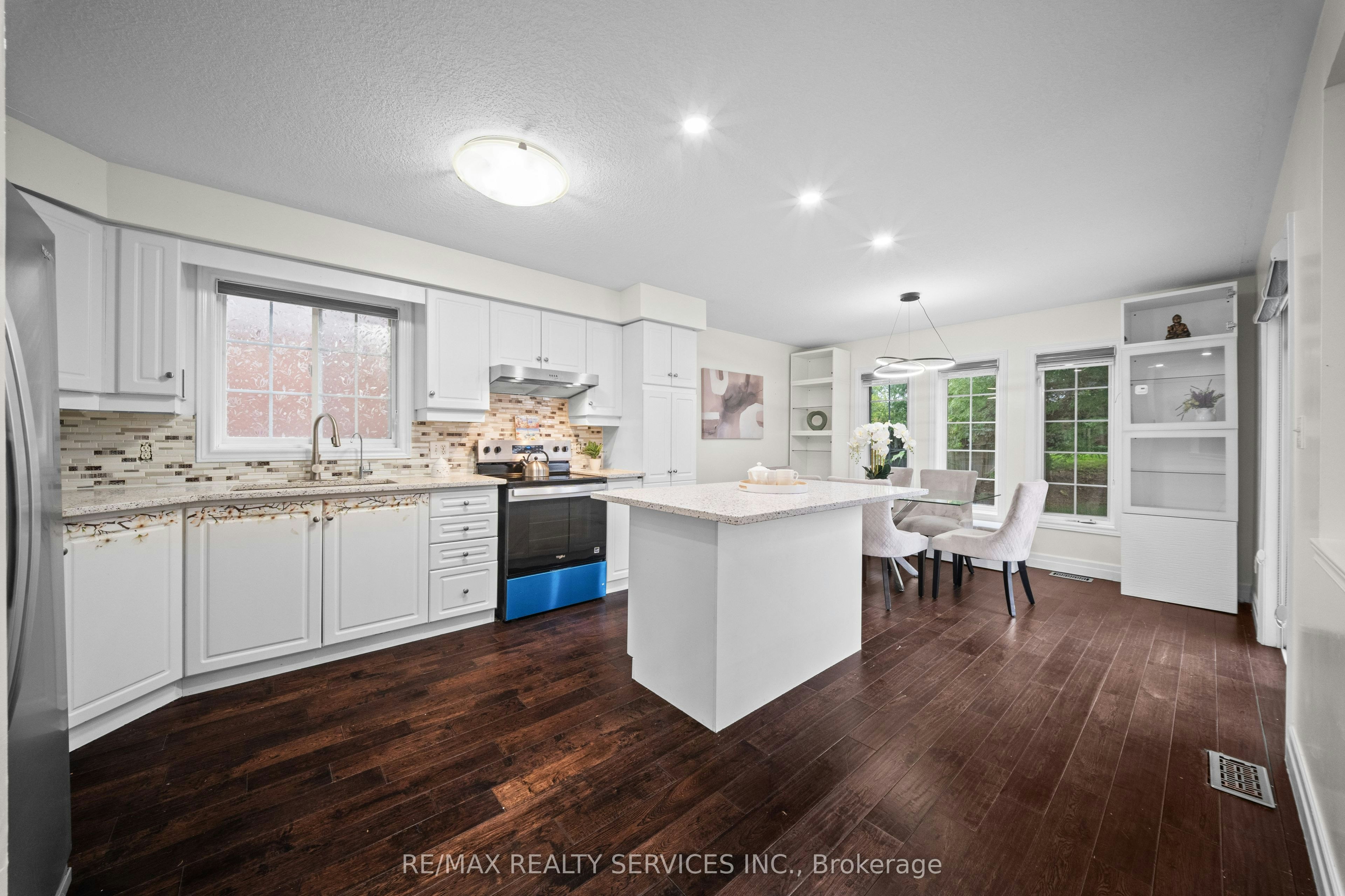 495 Brigantine Drive, Waterloo, ON, N2K 4B7 - 5