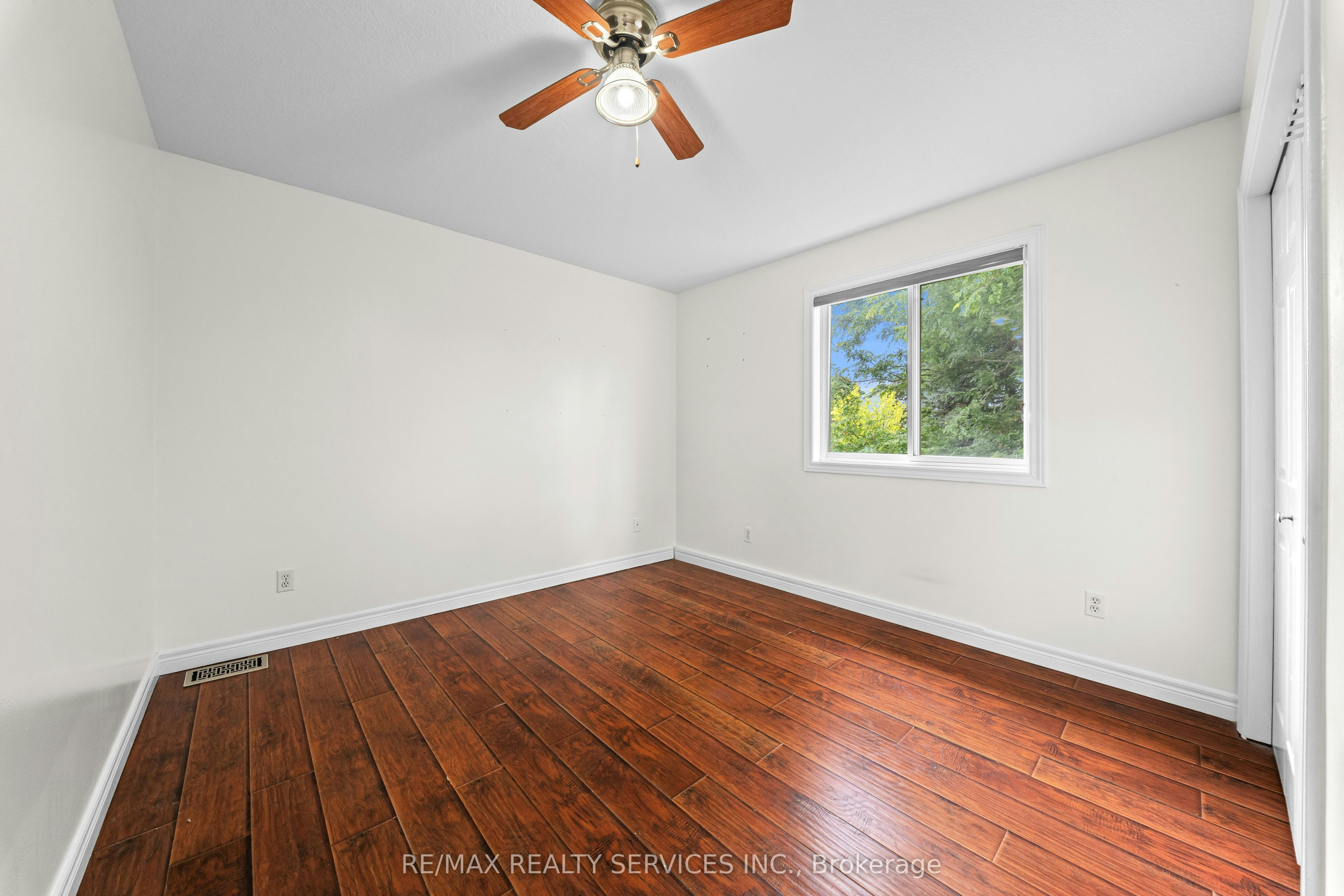 495 Brigantine Drive, Waterloo, ON, N2K 4B7 - 24