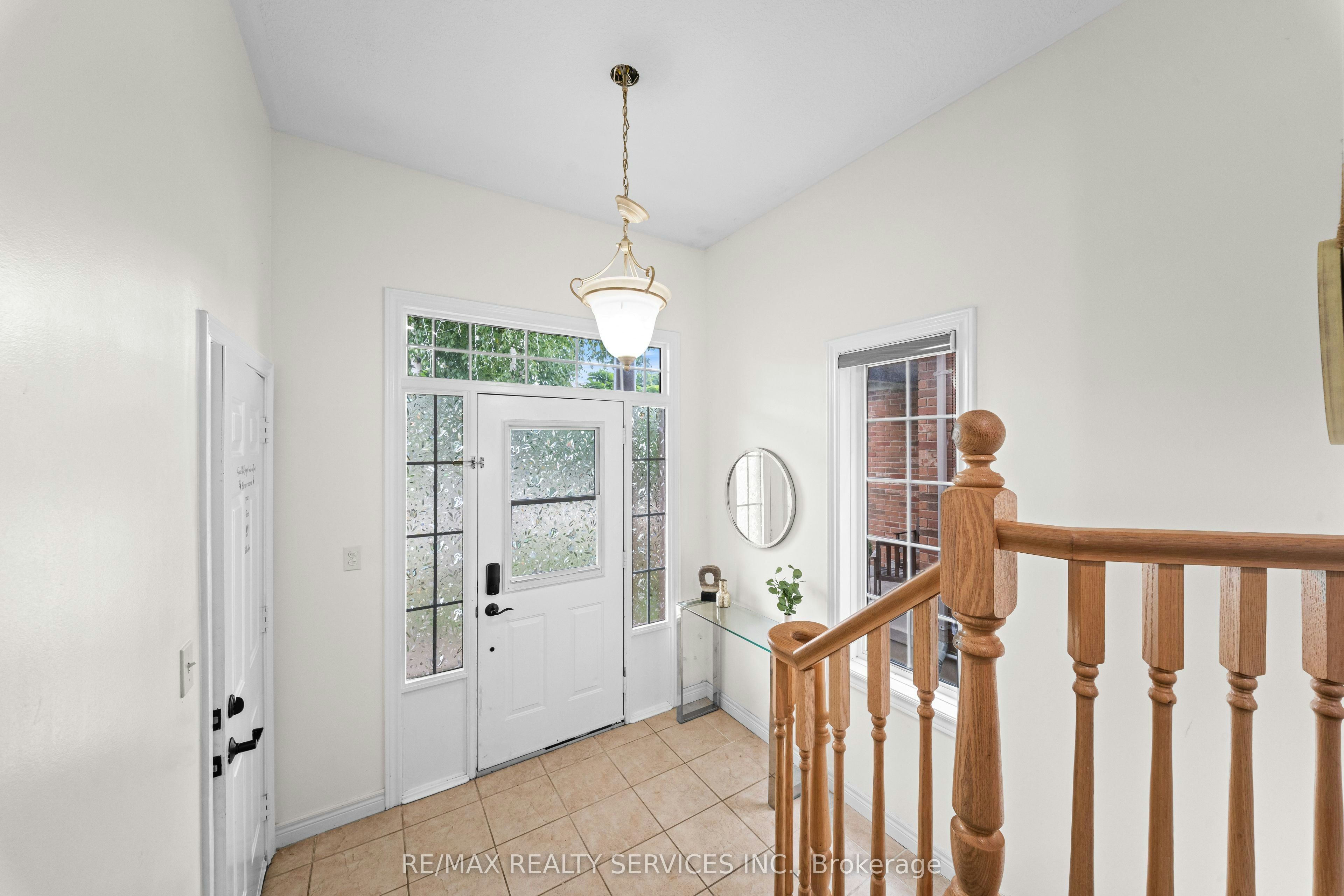 495 Brigantine Drive, Waterloo, ON, N2K 4B7 - 3
