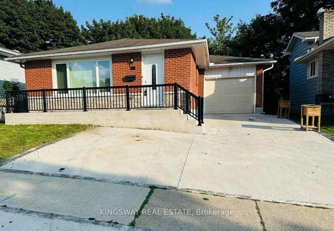 35 Silver Aspen Crescent, Kitchener, ON, N2N 1H5