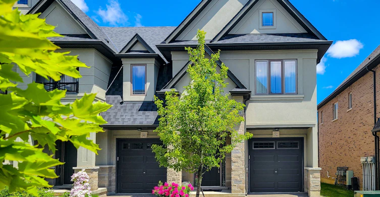 52 Sonoma Valley Crescent, Hamilton, ON, L9B 0J3