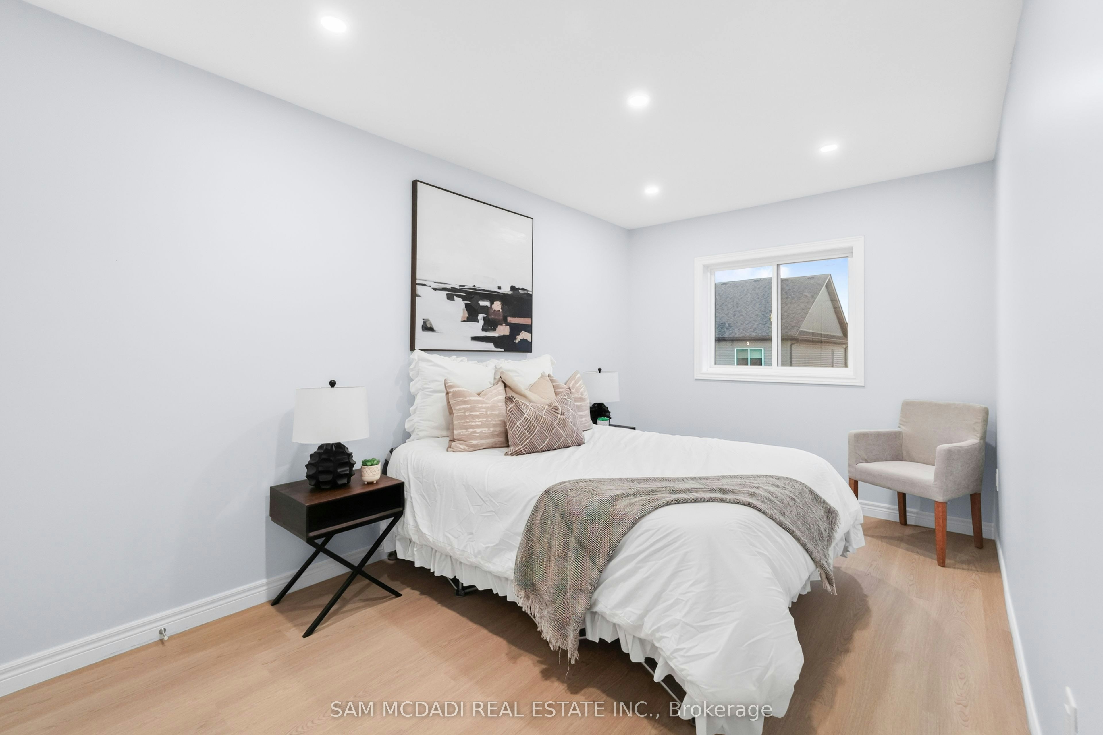 26 Dayman Drive, Hamilton, ON, L9K 0J9 - 23
