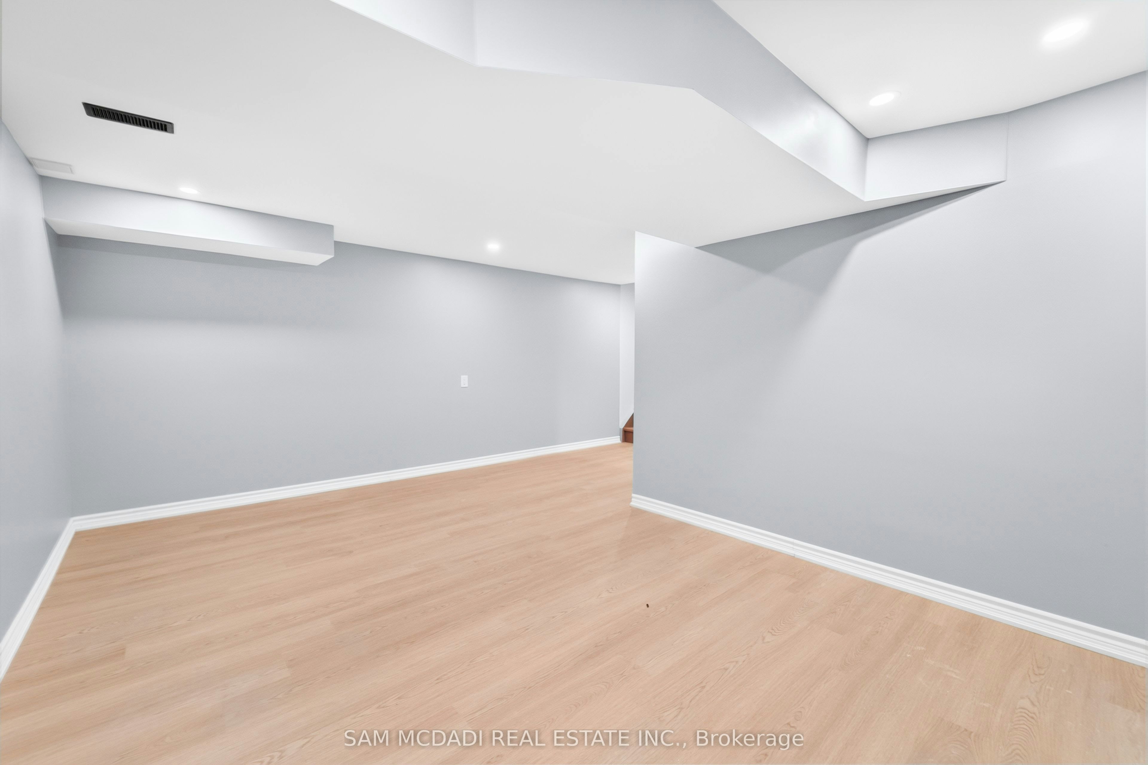 26 Dayman Drive, Hamilton, ON, L9K 0J9 - 31