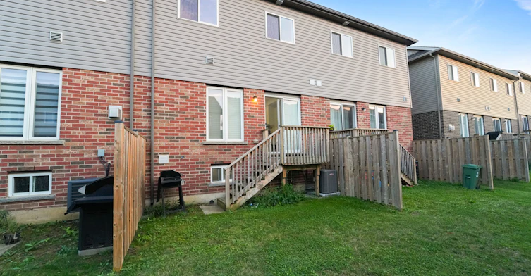 26 Dayman Drive, Hamilton, ON, L9K 0J9 - 32