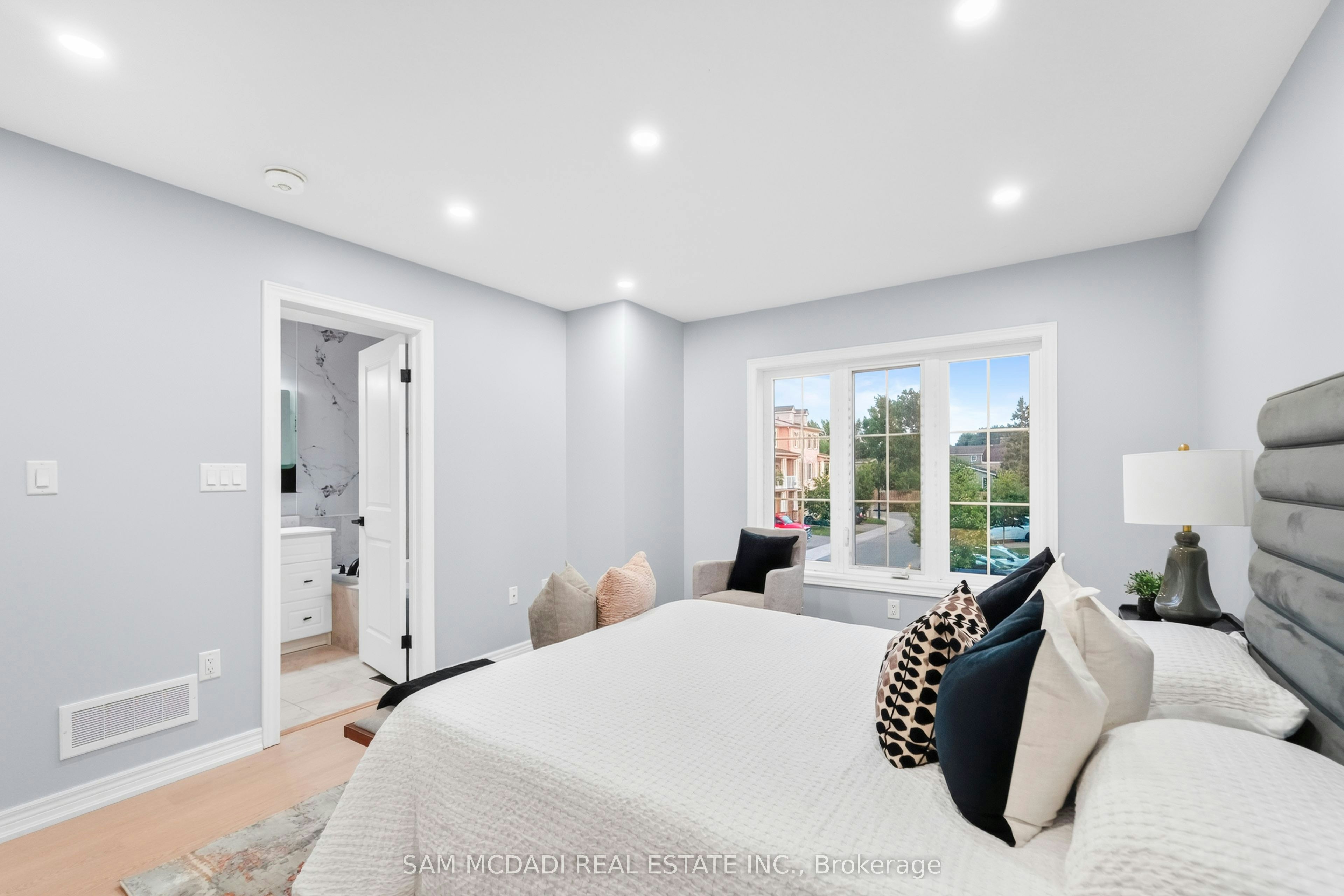 26 Dayman Drive, Hamilton, ON, L9K 0J9 - 18