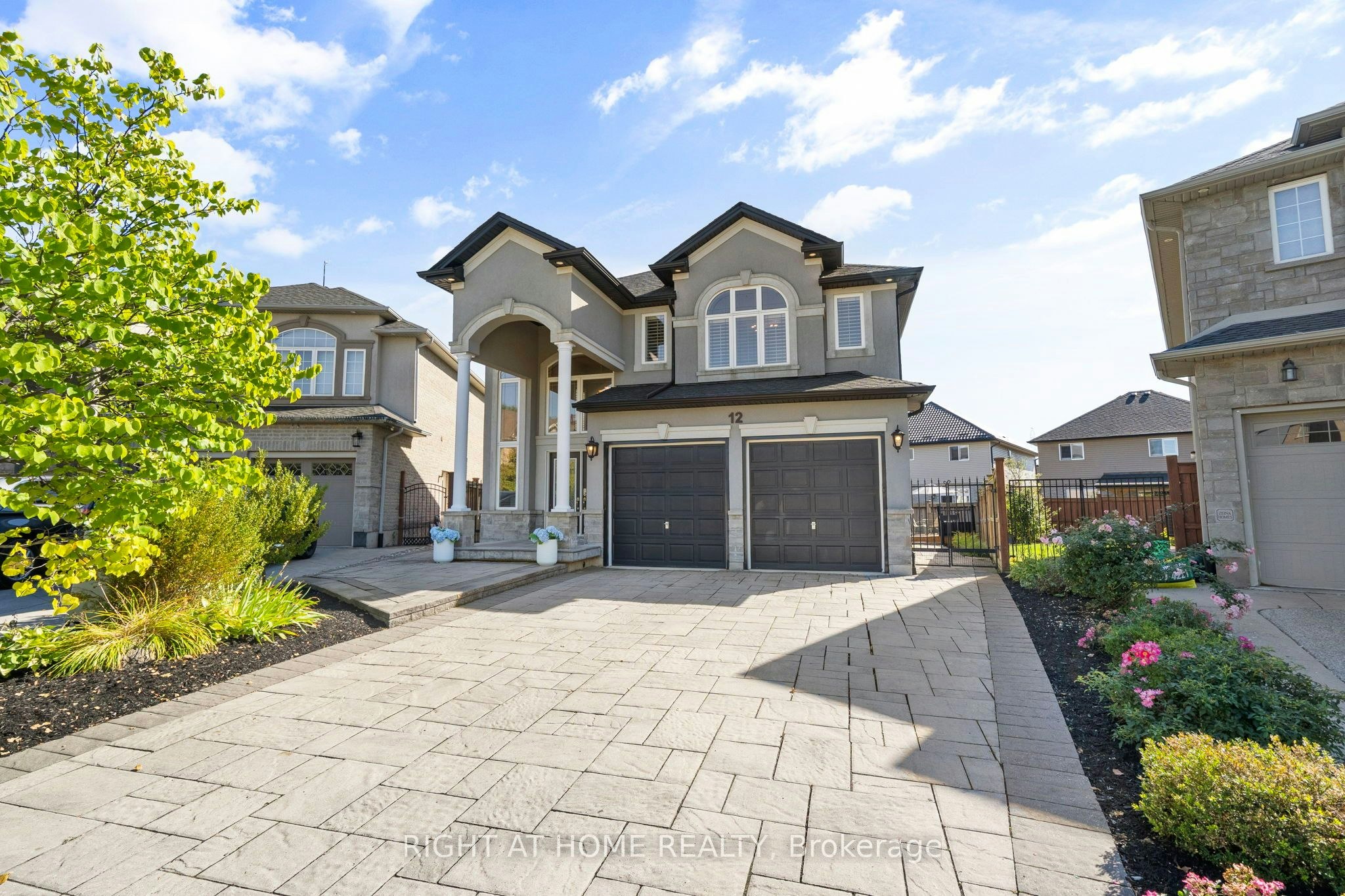 12 Donatello Court, Hamilton, ON, L9B 0C2