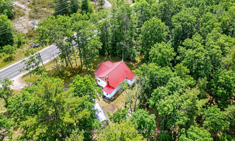 1301 Honey Harbour Road