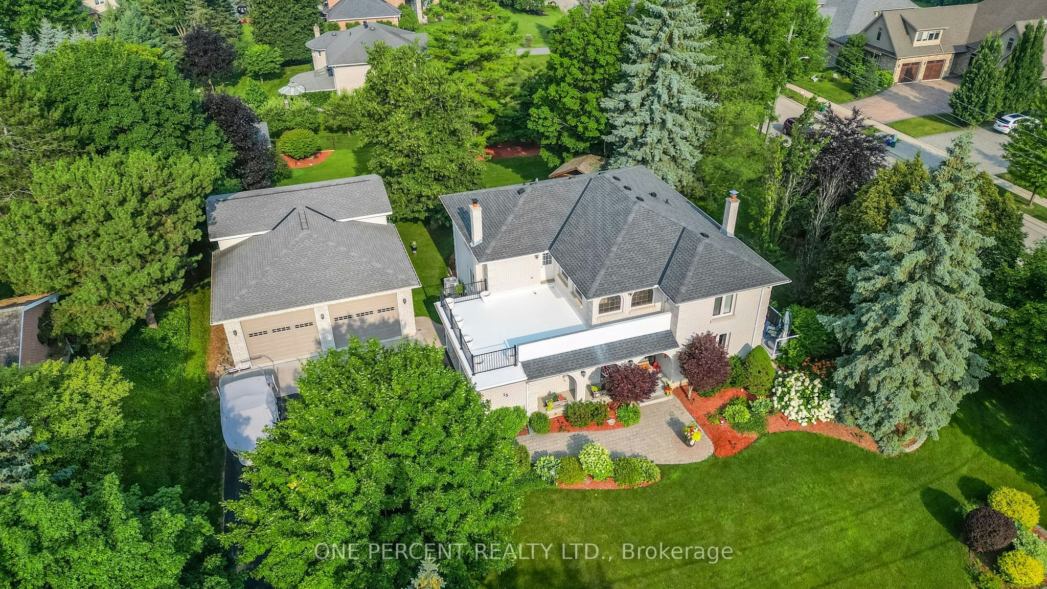 15 Marquette Drive, Kitchener, ON, N2P 2H2