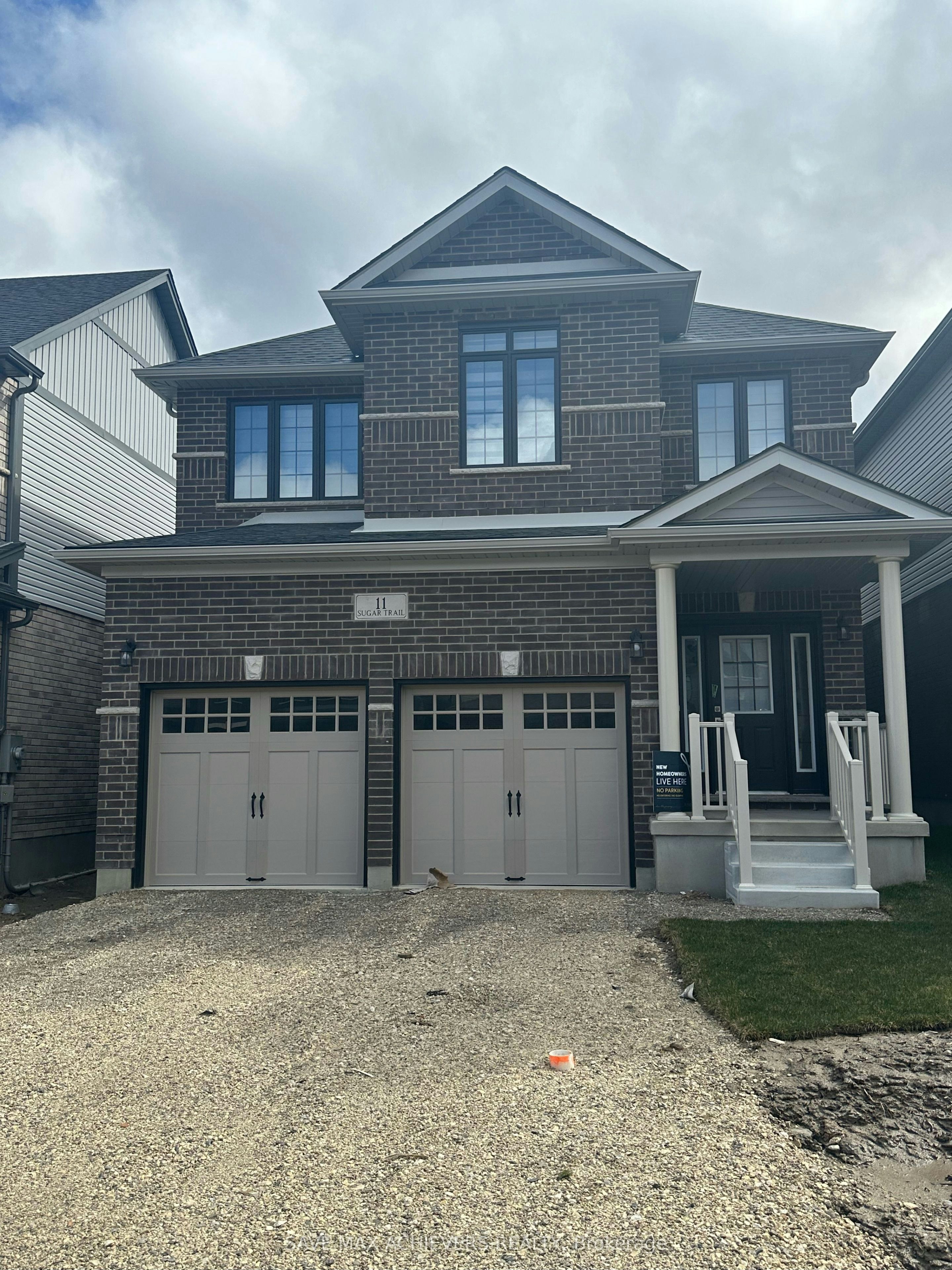 11 Sugar Trail E, Kitchener, ON, N3A 3E4