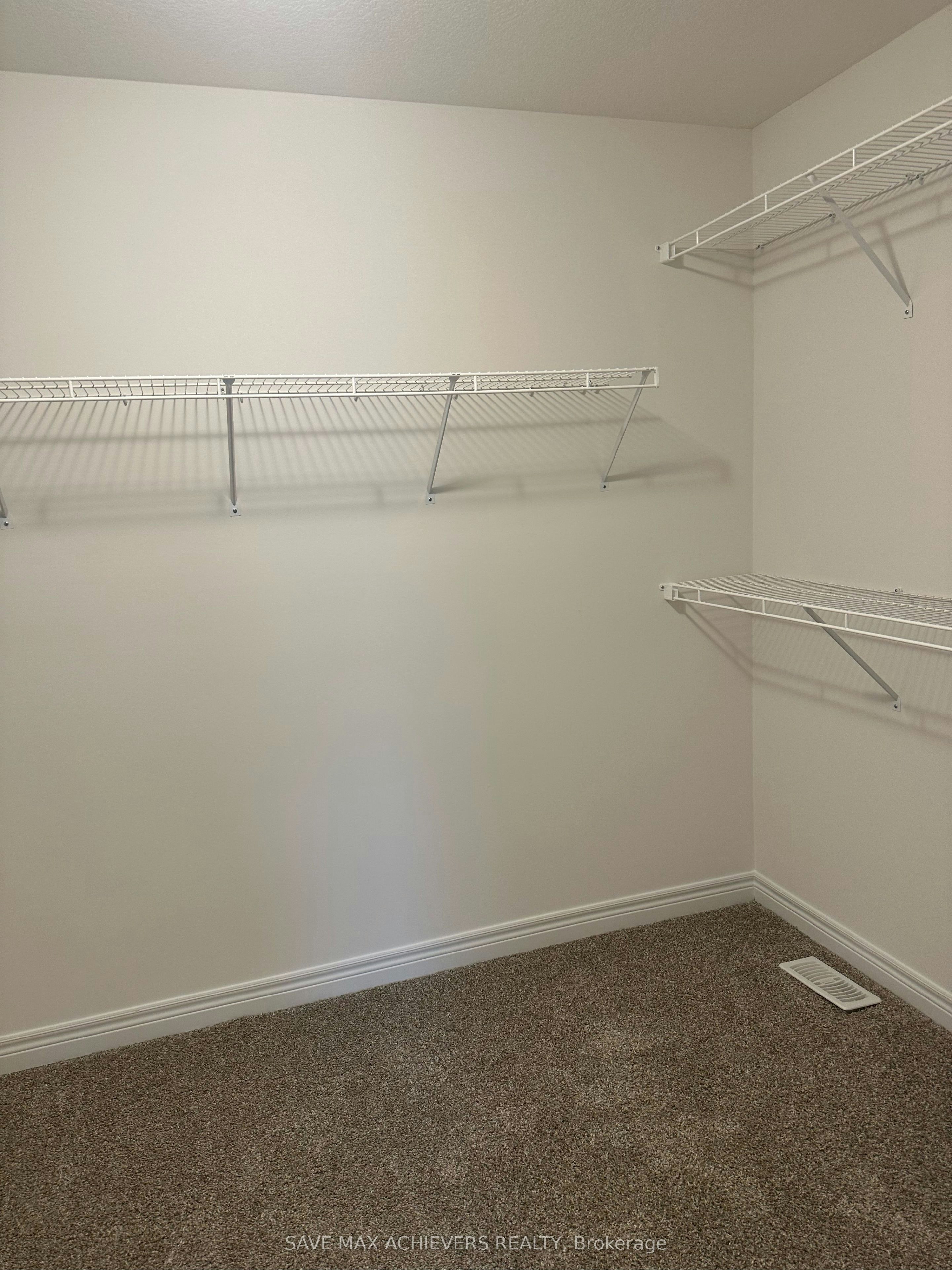 11 Sugar Trail E, Kitchener, ON, N3A 3E4 - 17