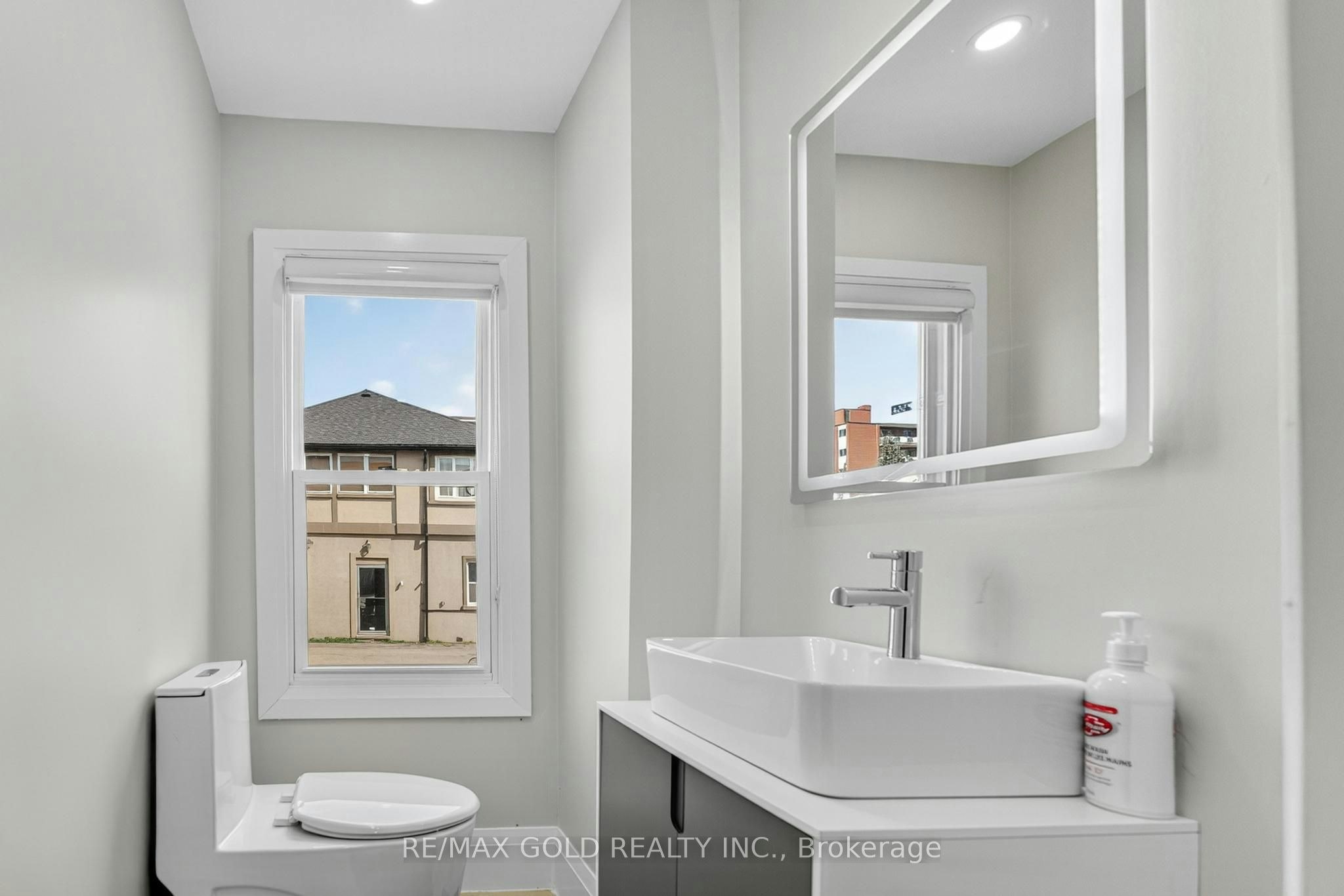 3 Wardrope Avenue, Hamilton, ON, L8G 1R9 - 23