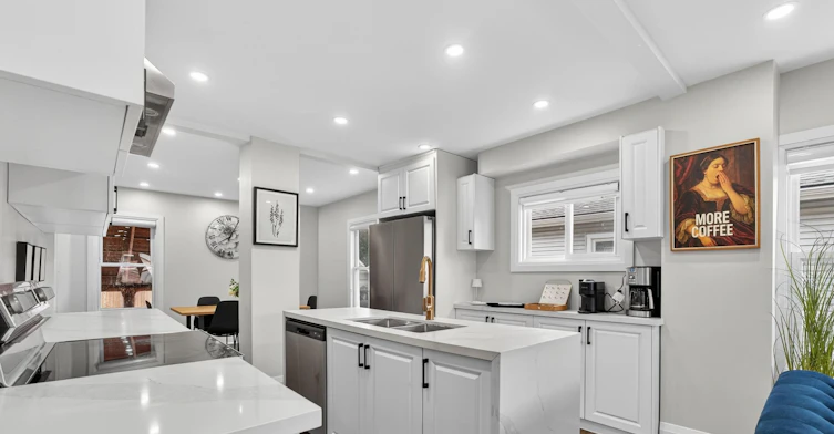 3 Wardrope Avenue, Hamilton, ON, L8G 1R9 - 9