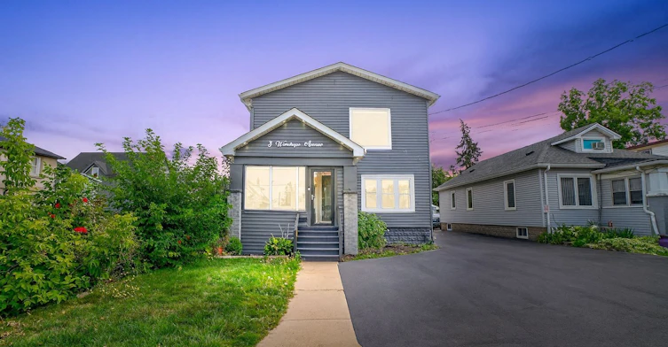 3 Wardrope Avenue, Hamilton, ON, L8G 1R9 - 2
