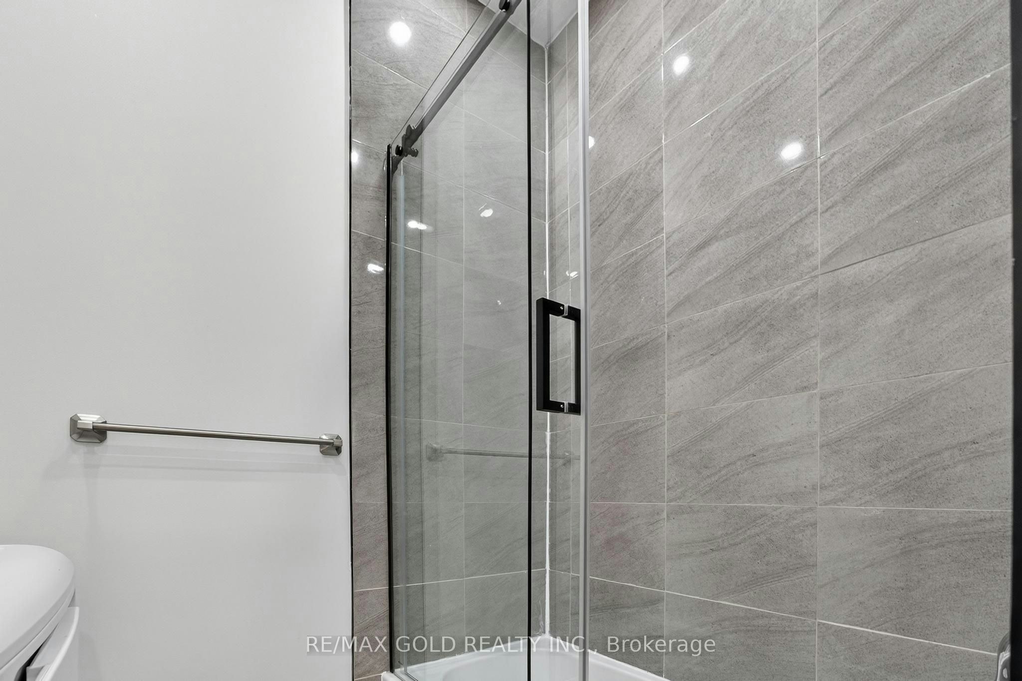 3 Wardrope Avenue, Hamilton, ON, L8G 1R9 - 36