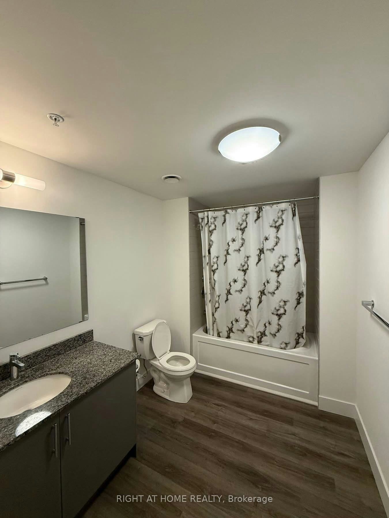 107-103 Rogers Street, Waterloo, ON, N2J 0G2 - 8