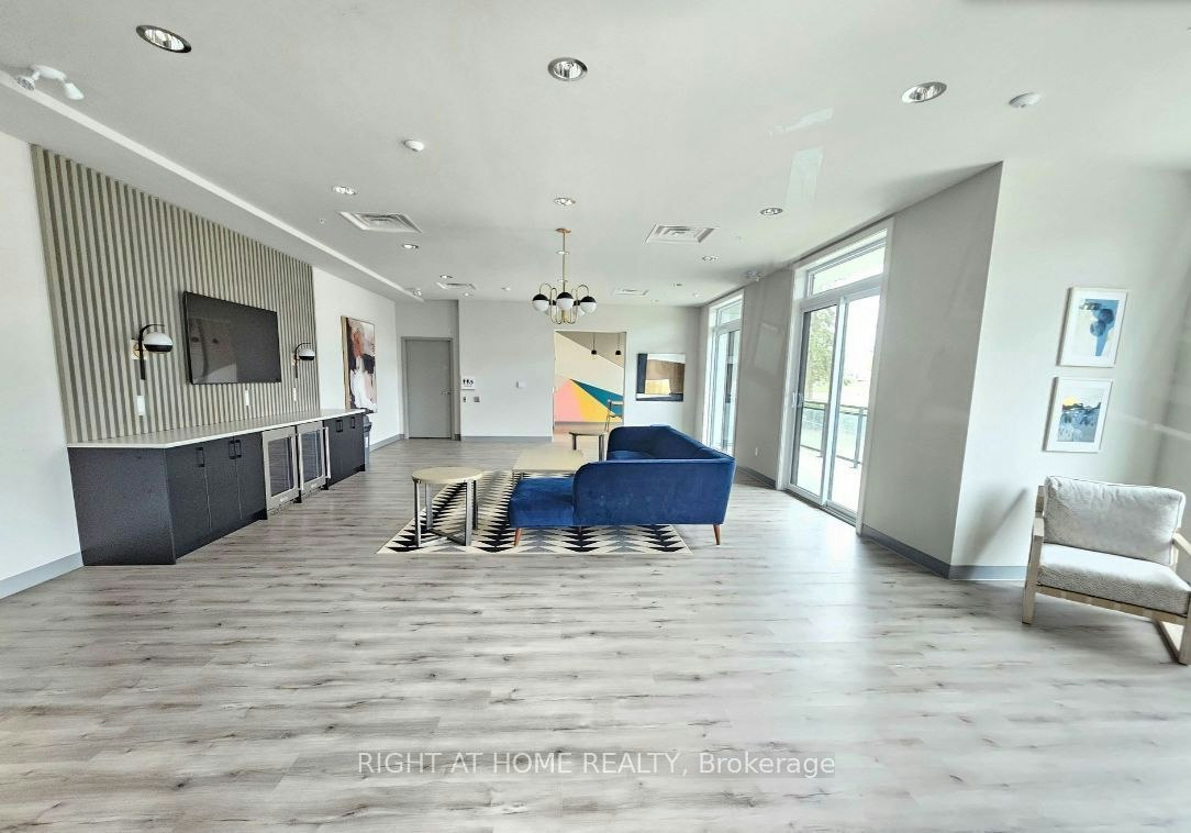107-103 Rogers Street, Waterloo, ON, N2J 0G2 - 4