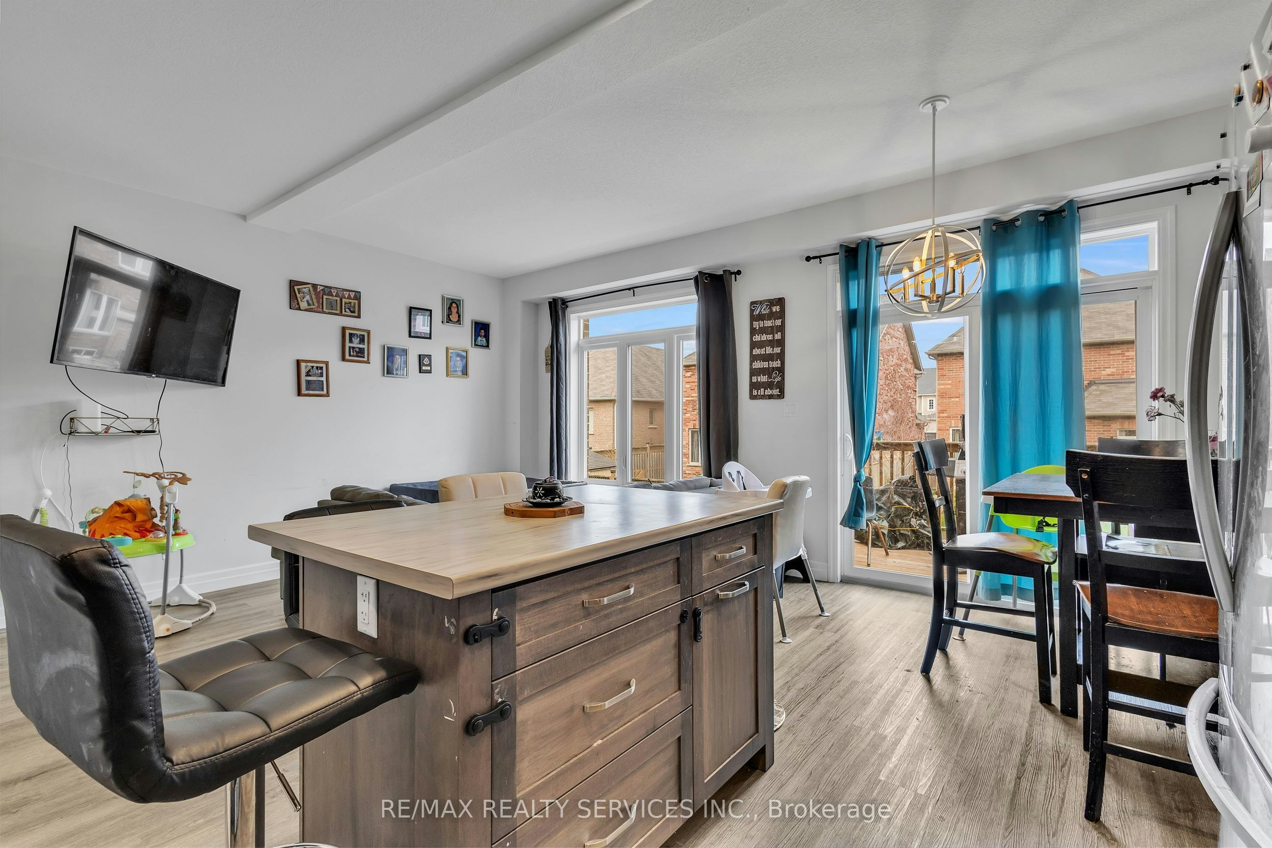 877 Edinburgh Drive, Woodstock, ON, N4T 0M5 - 13