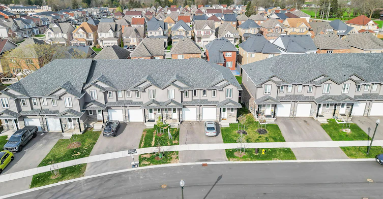 877 Edinburgh Drive, Woodstock, ON, N4T 0M5 - 2