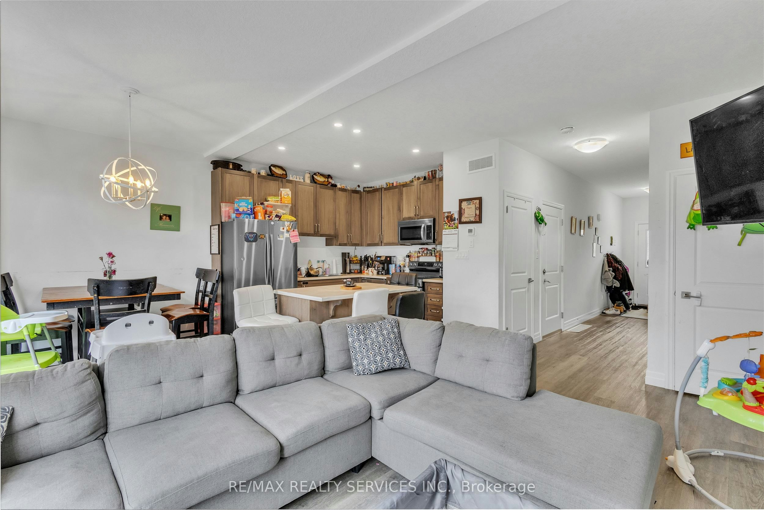 877 Edinburgh Drive, Woodstock, ON, N4T 0M5 - 9