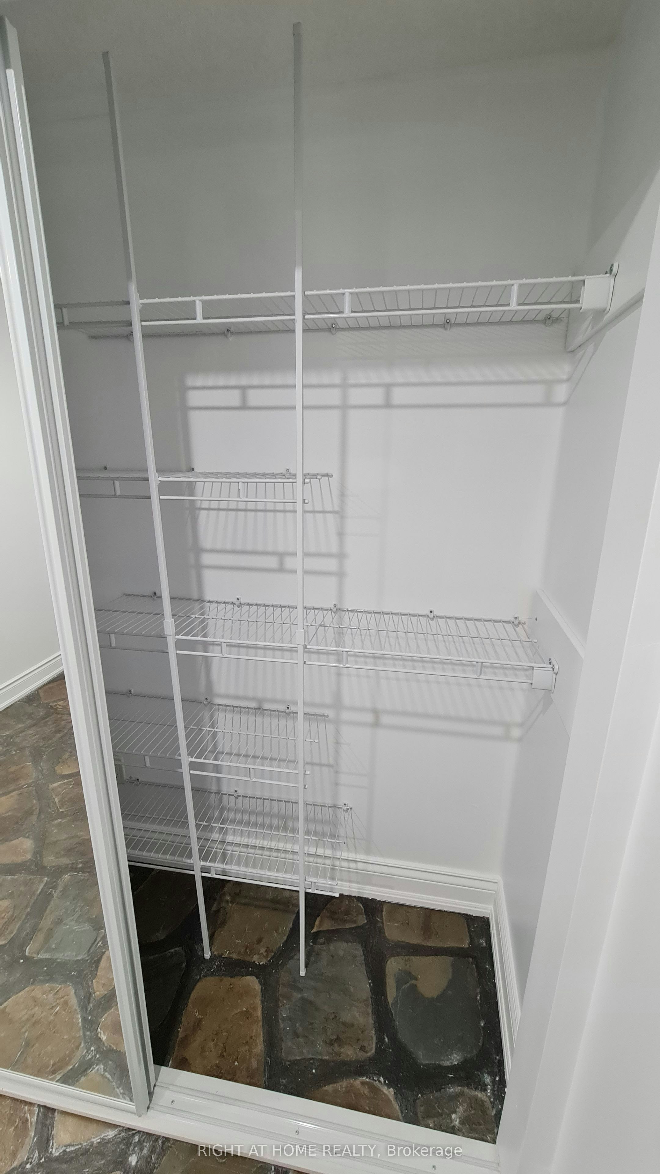 2-172 Lena Crescent, Cambridge, ON, N1R 8P6 - 16
