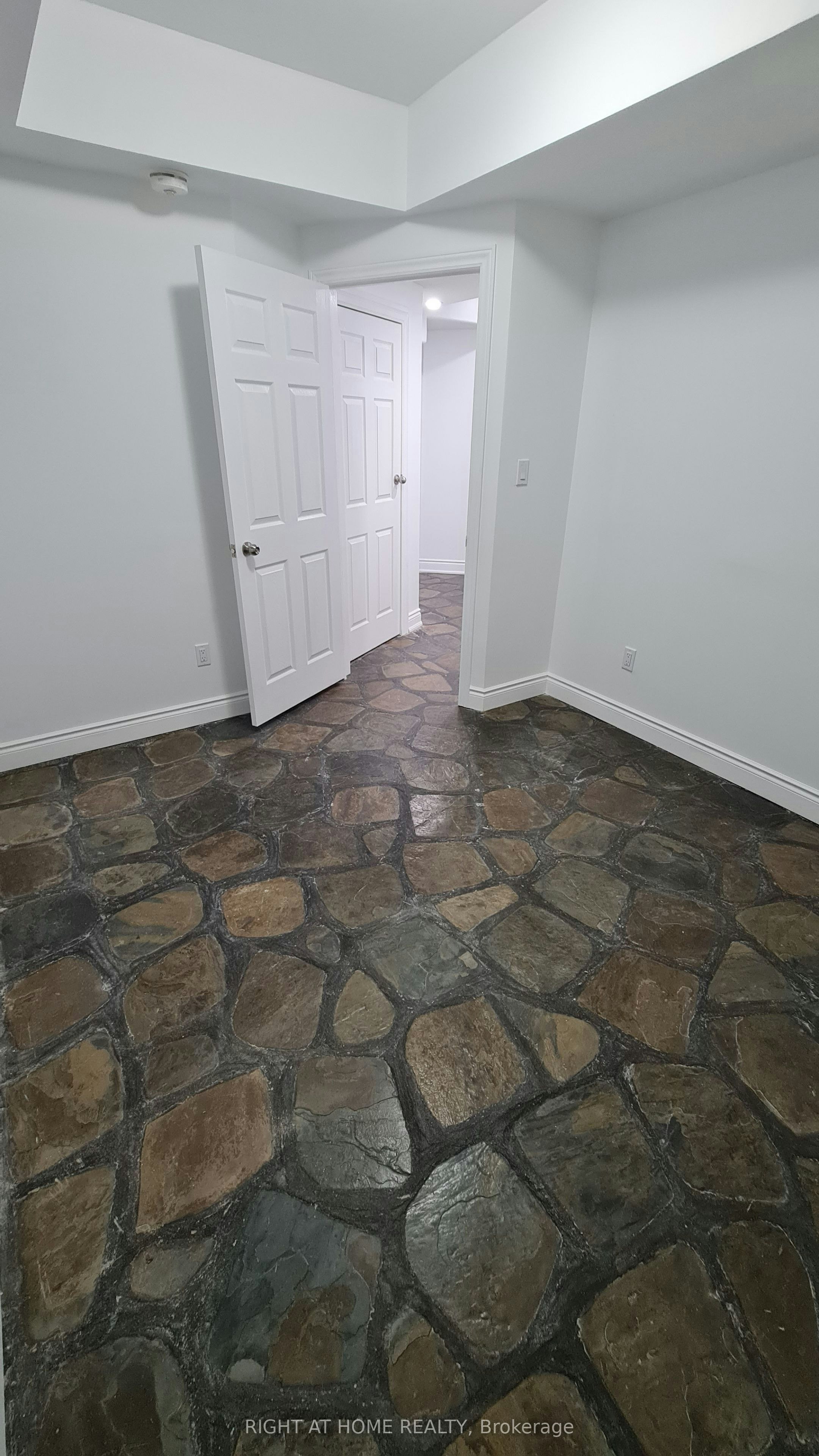 2-172 Lena Crescent, Cambridge, ON, N1R 8P6 - 24