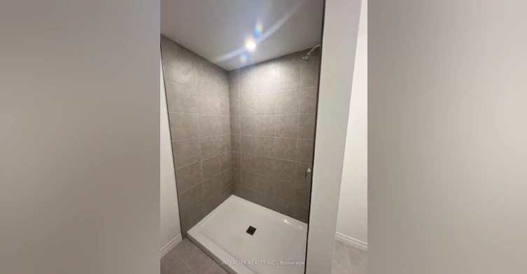 81 Queensbrook Crescent, Cambridge, ON, N1R 5S3 - 16