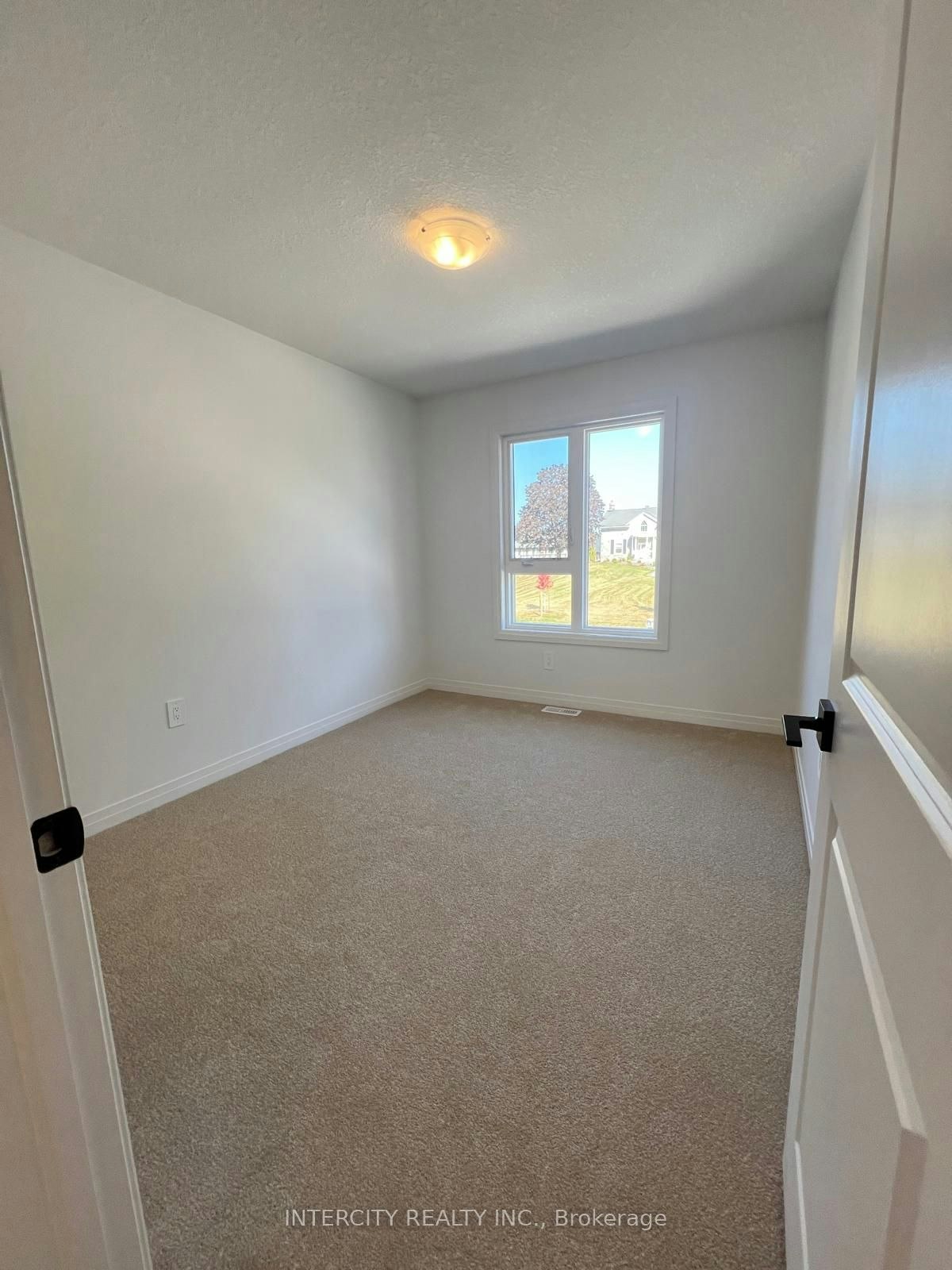81 Queensbrook Crescent, Cambridge, ON, N1R 5S3 - 6