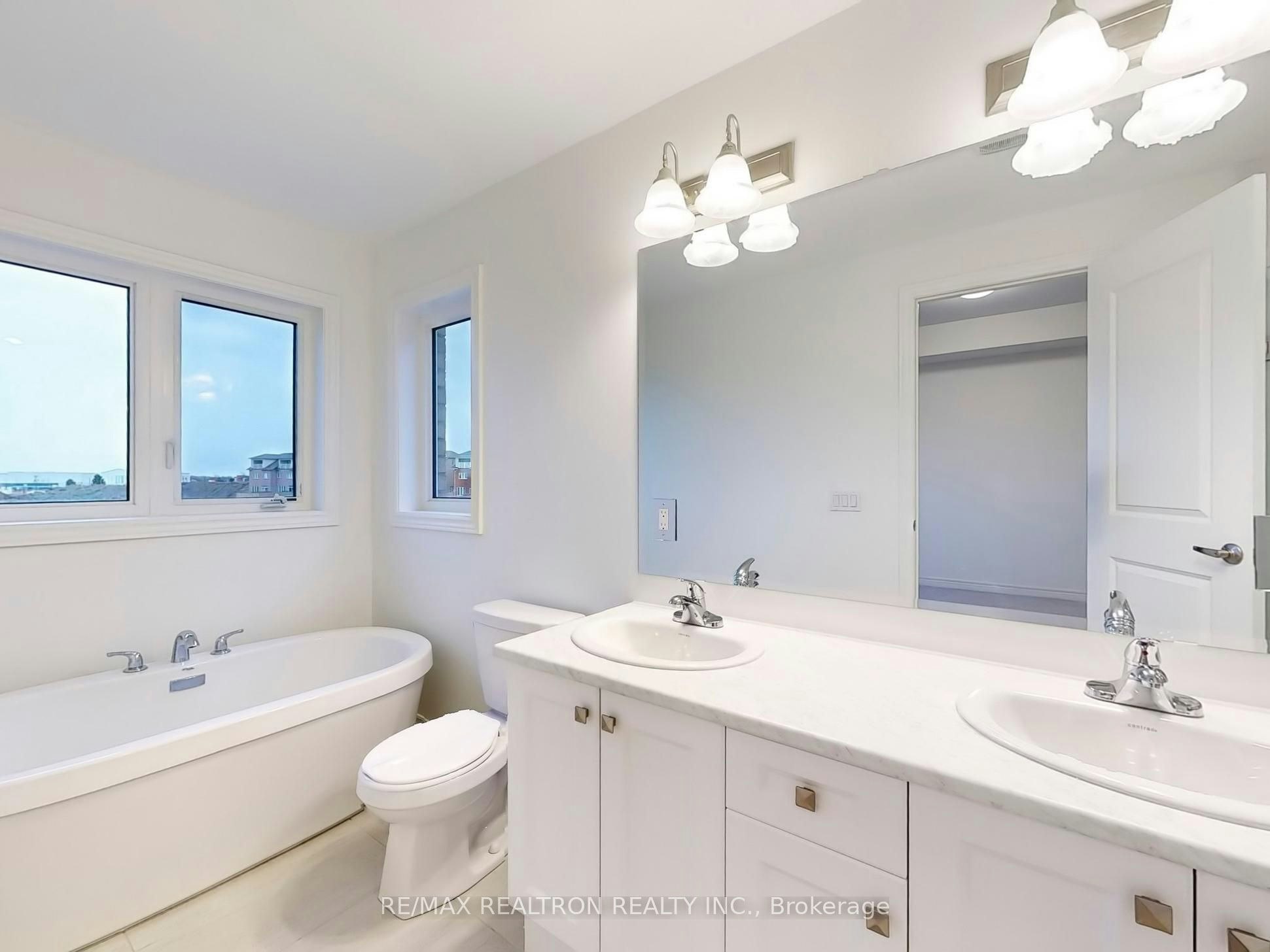 91 Picardy Drive, Hamilton, ON, L8J 2X1 - 33