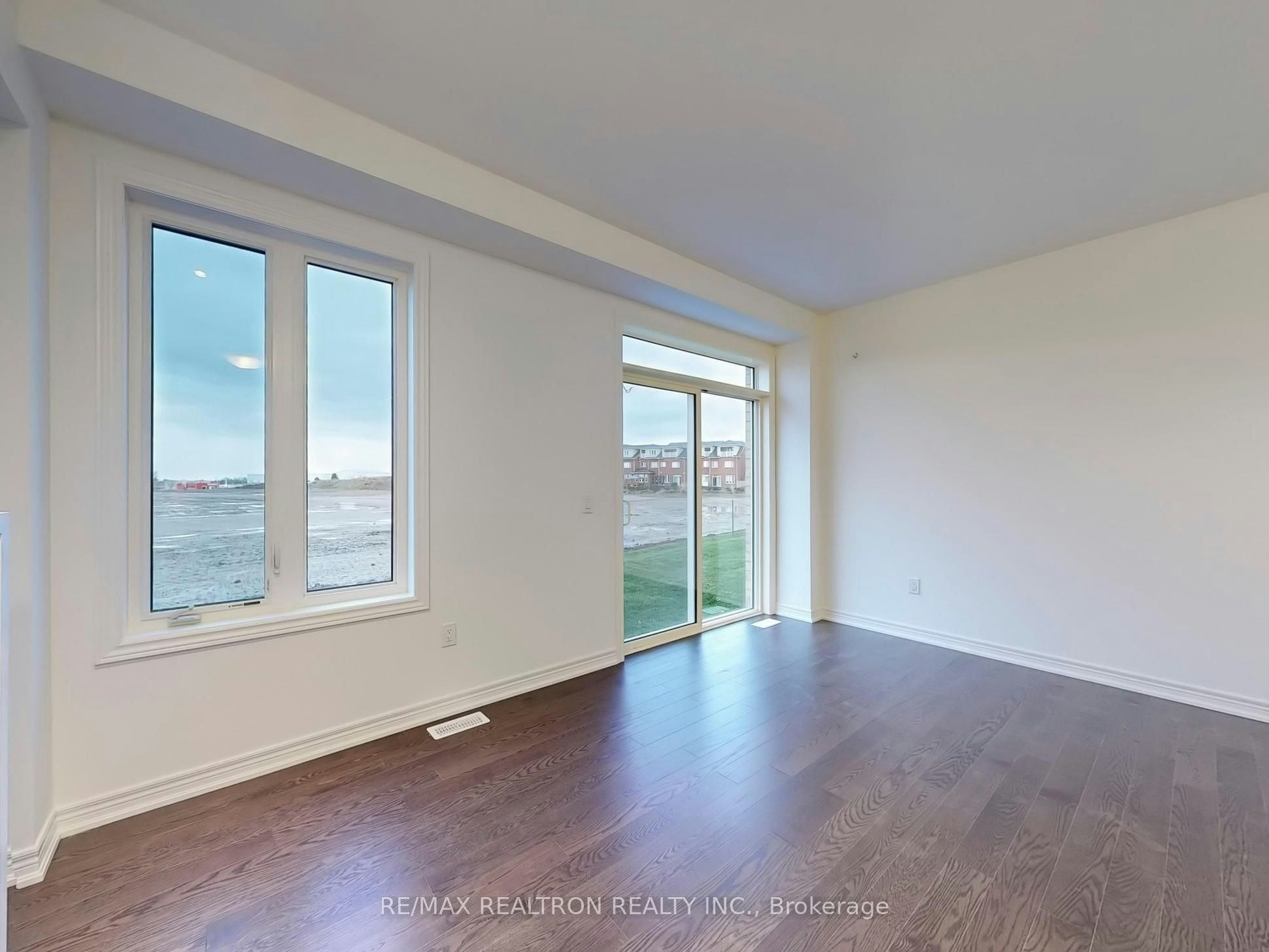 91 Picardy Drive, Hamilton, ON, L8J 2X1 - 5