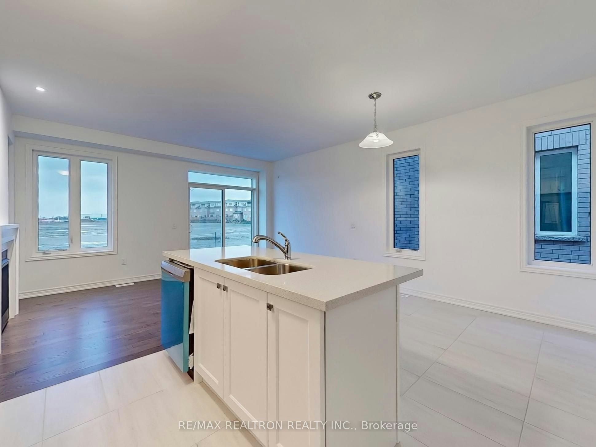 91 Picardy Drive, Hamilton, ON, L8J 2X1 - 13