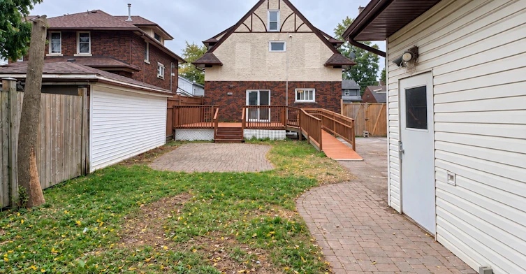 4883 Simcoe Street, Niagara Falls, ON, L2E 1V8 - 30