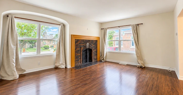 4883 Simcoe Street, Niagara Falls, ON, L2E 1V8 - 9