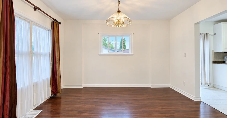 4883 Simcoe Street, Niagara Falls, ON, L2E 1V8 - 12