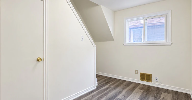 4883 Simcoe Street, Niagara Falls, ON, L2E 1V8 - 25