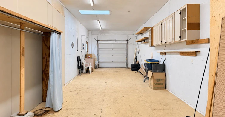 4883 Simcoe Street, Niagara Falls, ON, L2E 1V8 - 34