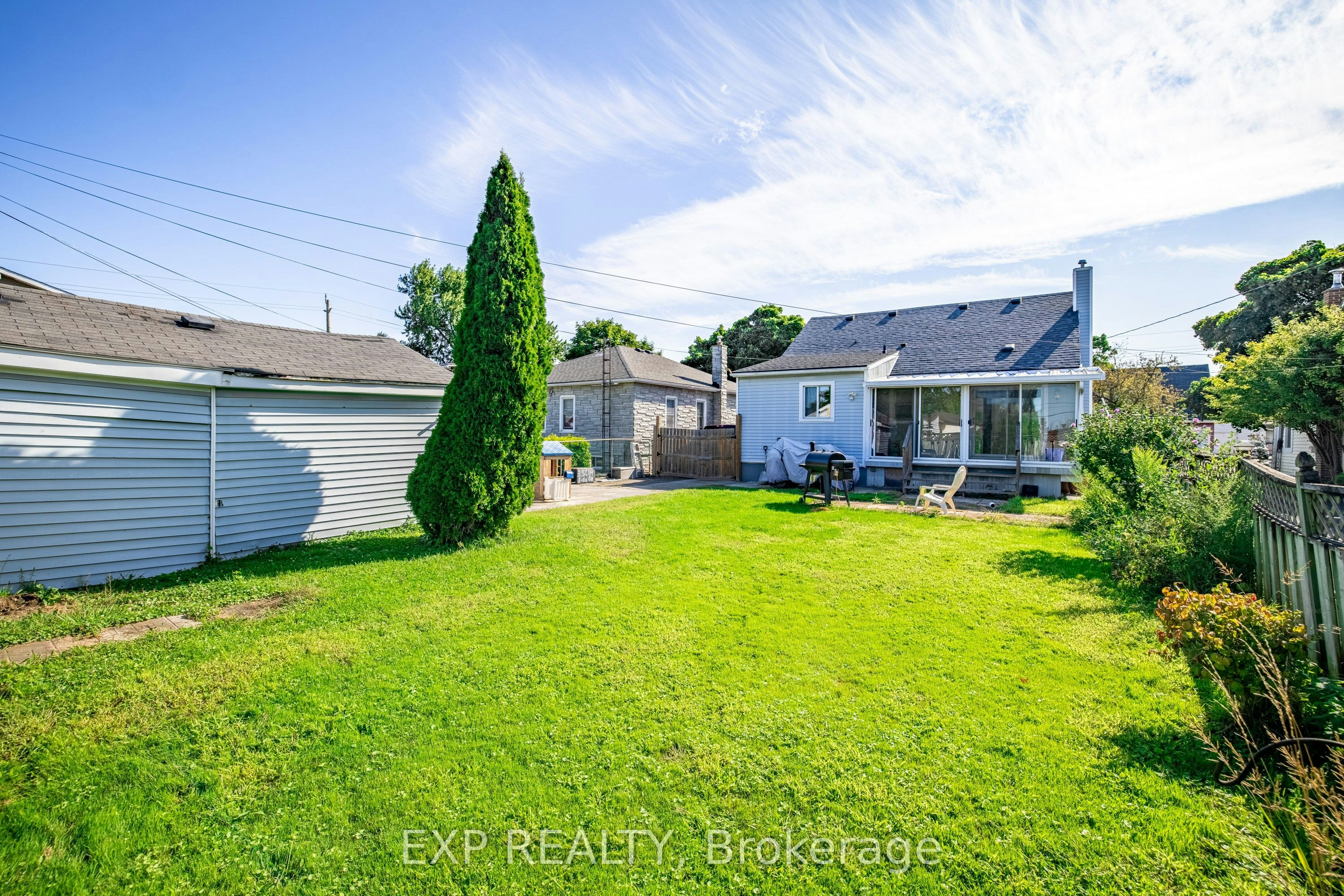 Upper-293 Mcalpine Avenue S, Welland, ON, L3B 1V1 - 2
