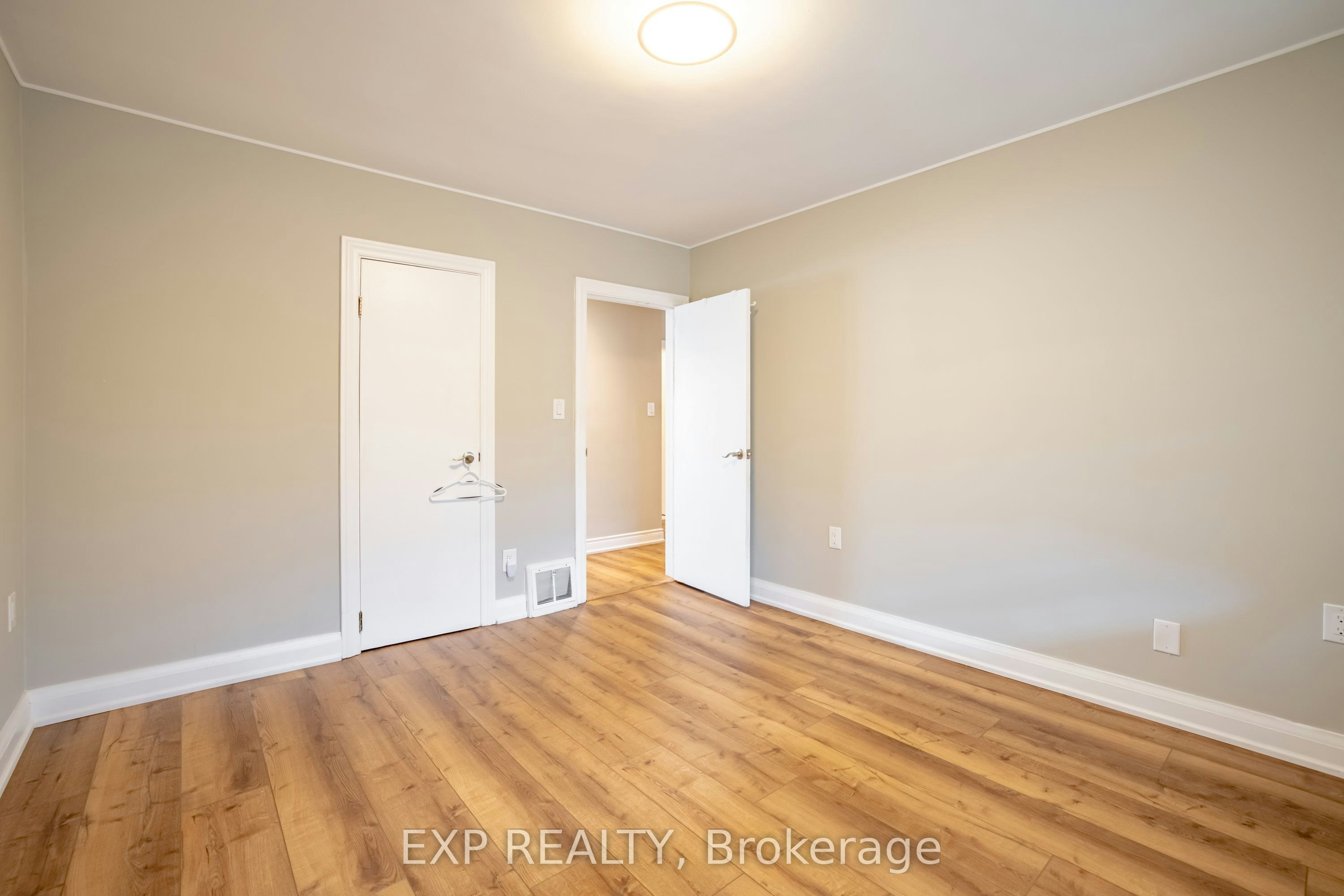 Upper-293 Mcalpine Avenue S, Welland, ON, L3B 1V1 - 13