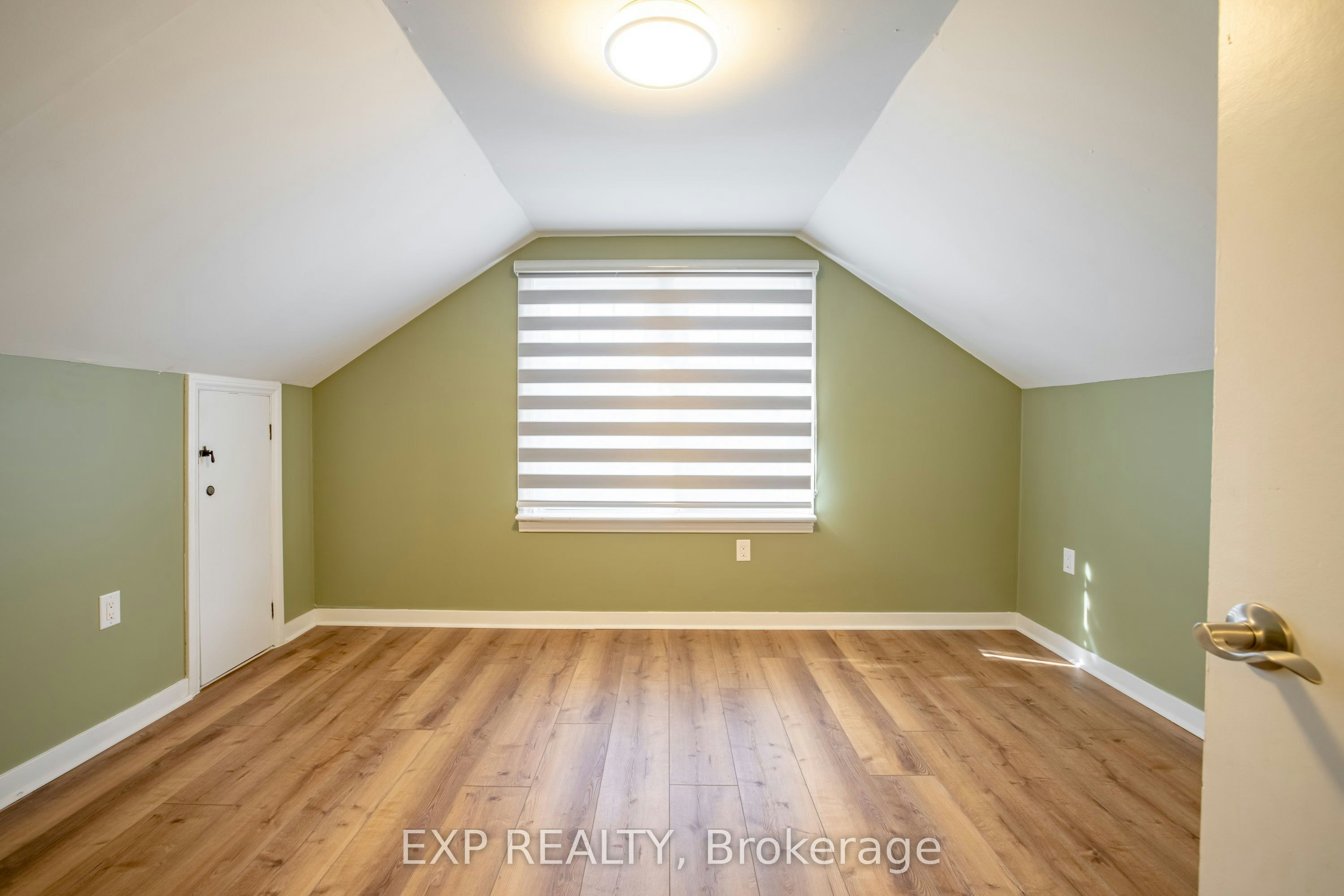 Upper-293 Mcalpine Avenue S, Welland, ON, L3B 1V1 - 16