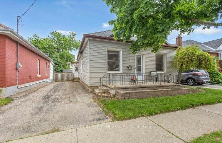 16 Ruth Street, Brantford, ON, N3S 1L6