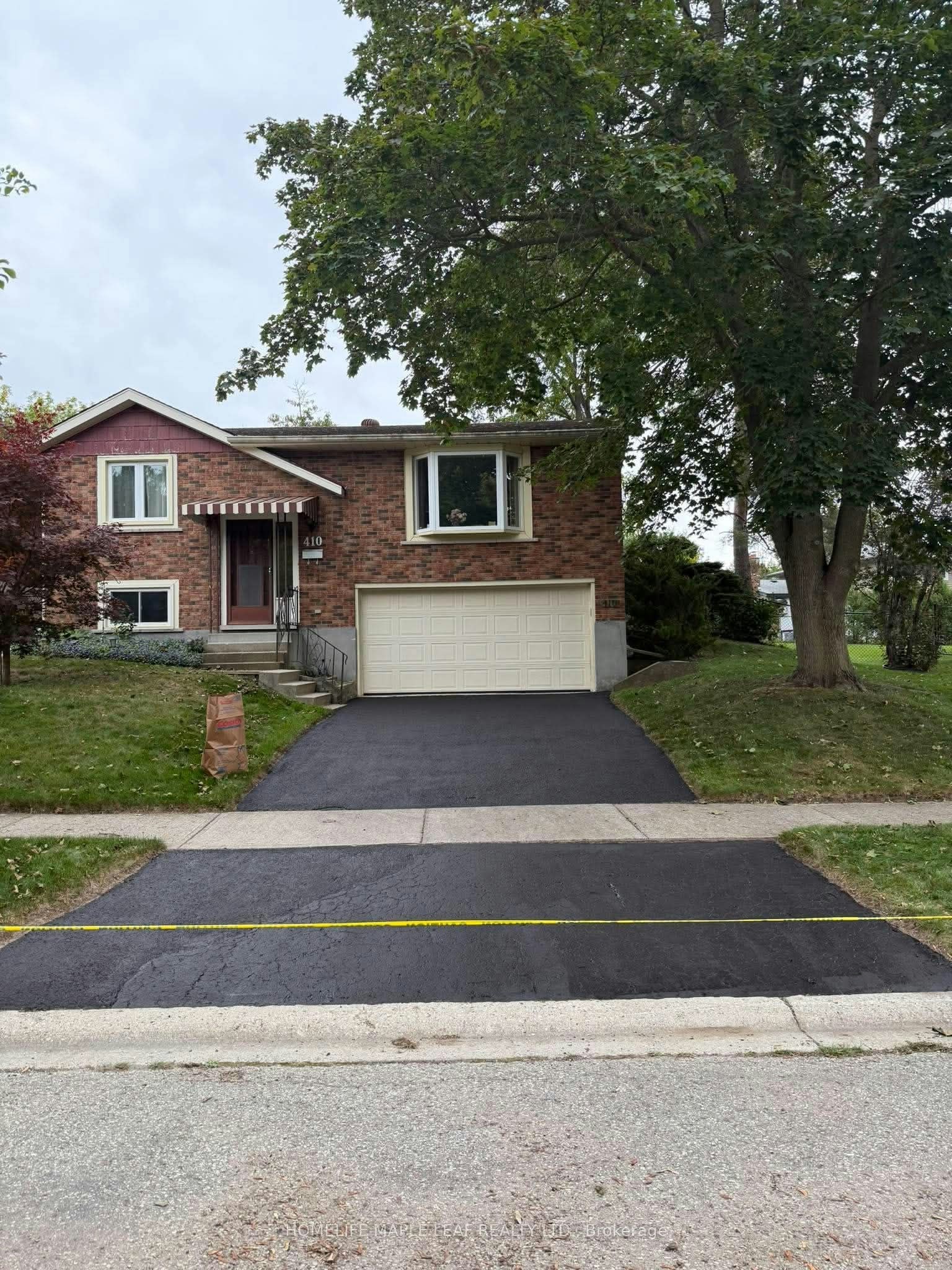 410 Lakeview Drive, Waterloo, ON, N2L 4Z6