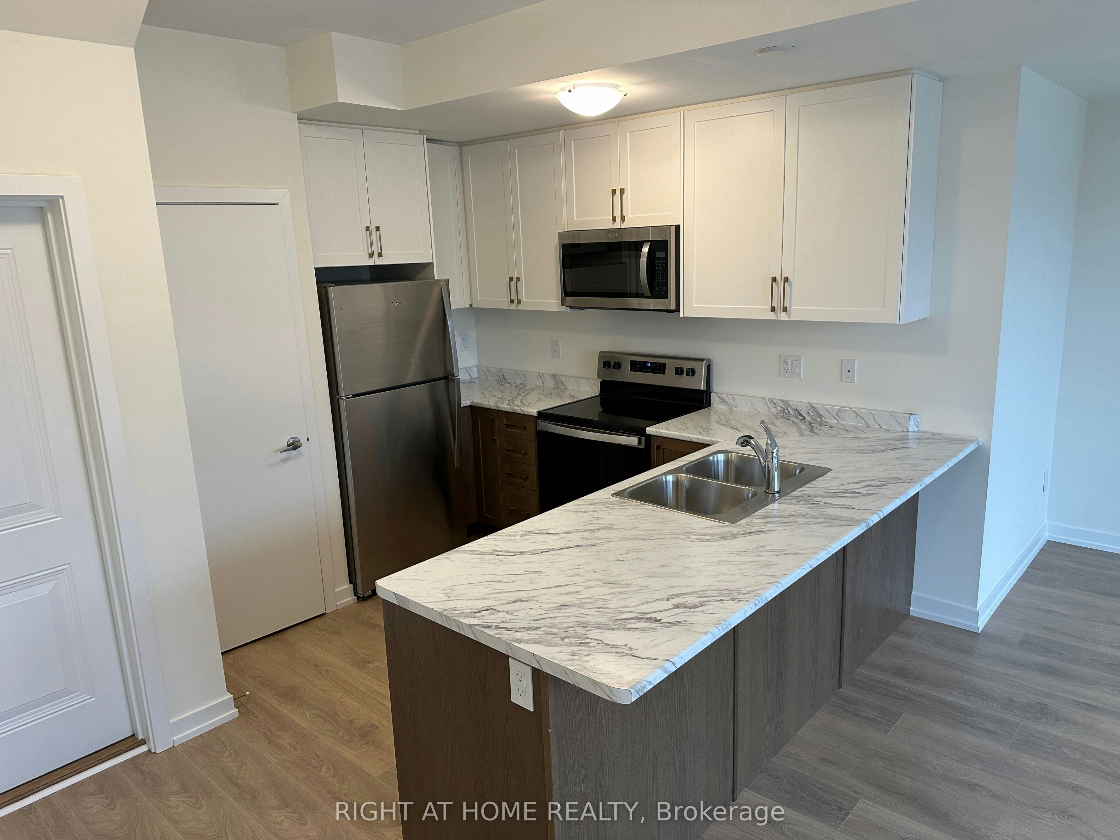 1204-160 Densmore Road, Cobourg, ON, K9A 4J9 - 10