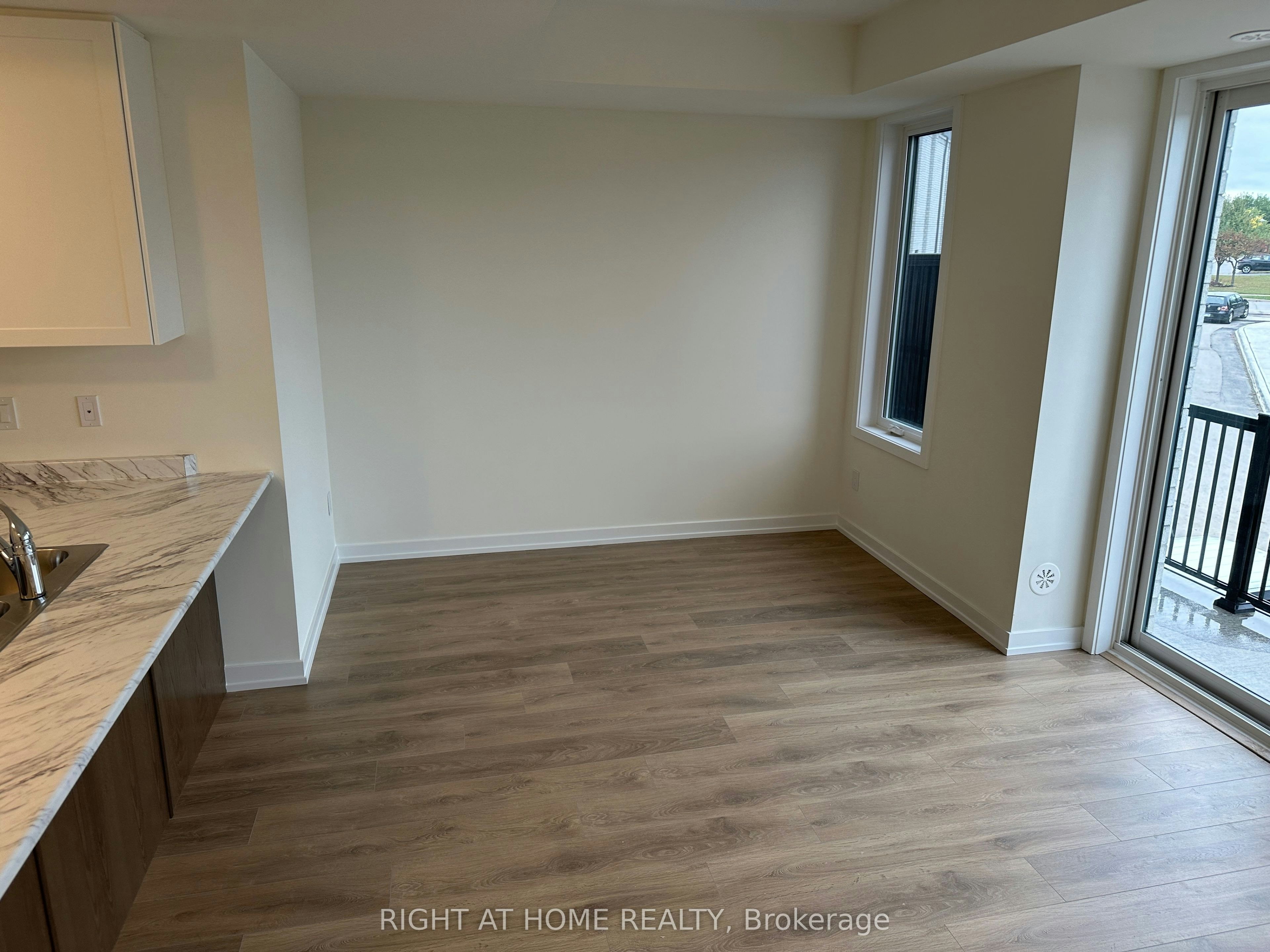 1204-160 Densmore Road, Cobourg, ON, K9A 4J9 - 9